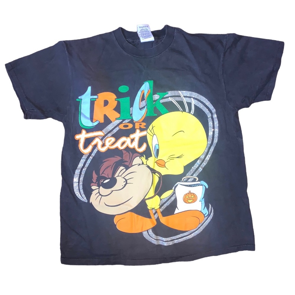 VINTAGE Looney Tunes | Trick or Treat Tweety Bird shirt - Picture 9 of 10